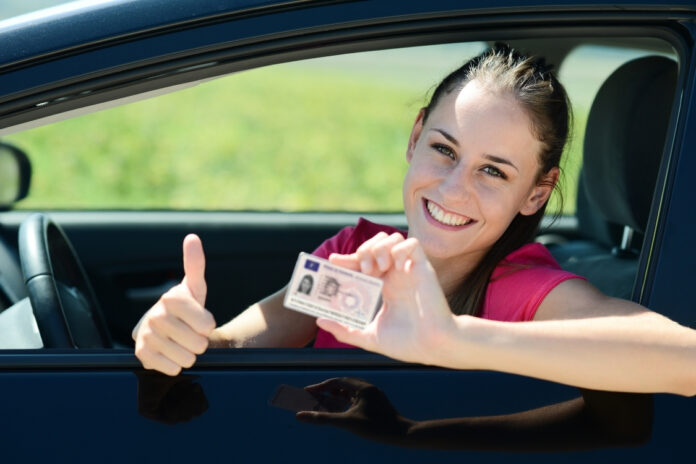 Financer son permis de conduire grâce au permis à 1 euro-formation-pas-cher