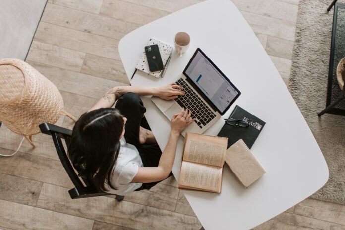 Les meilleures pratiques pour suivre une formation en ligne efficace