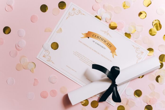Faut-il beaucoup de diplômes pour avoir une belle carrière