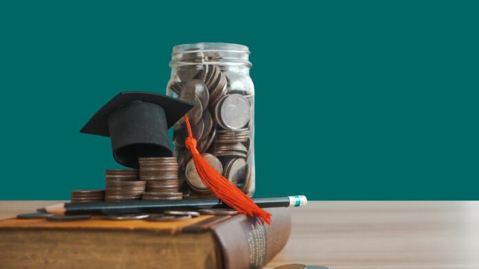 Frais de scolarité des universités publiques VS Privées