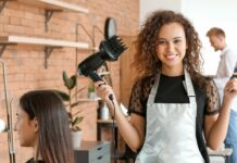 L’Envers du décor des métiers de la coiffure L’Envers du décor des métiers de la coiffure