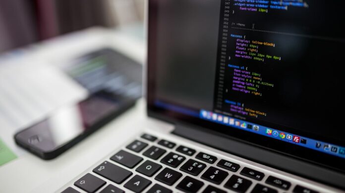 Les 5 meilleures formations en informatique à moindre coût pour débutants
