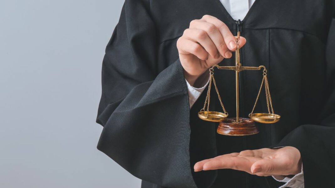 Fiche métier: comment devenir avocat - 👨‍🎓 Formation pas cher