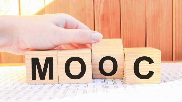Se former grâce aux MOOC