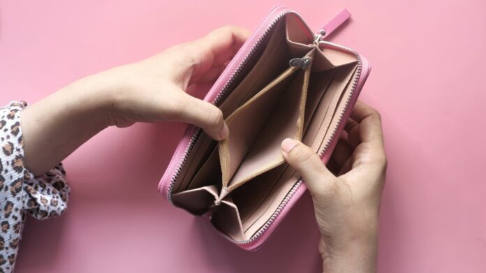 Comment éviter le surendettement étudiant conseils pratiques dès la première année