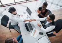 Compétences invisibles, pourquoi les recruteurs les recherchent plus que les diplômes Compétences invisibles